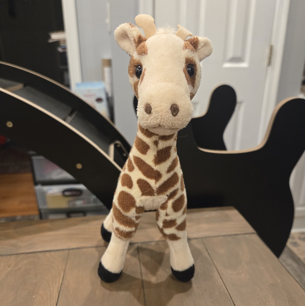 Plush Giraffe Toy - Picture 2 of 7